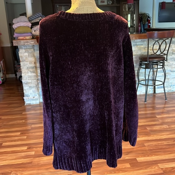 Orvis size XL super soft and cozy purple sweater - Picture 3 of 3